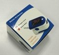 Ce Approved Popular Elderly Group Use SP02 PR Fingertip Pulse Oximeter  4