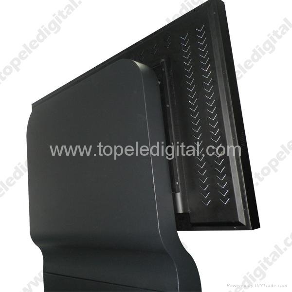 42inch Airport dual-screen Free Stand LCD advertising player 2