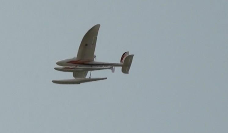 EPO Model Plane Glider with Undercarriage and  Float