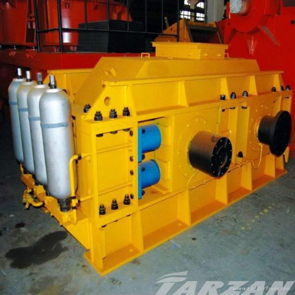 2015 hot sale double roller rock crusher 3