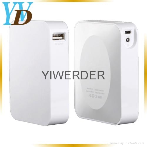 factory customized 12000mAh travel power bank charger