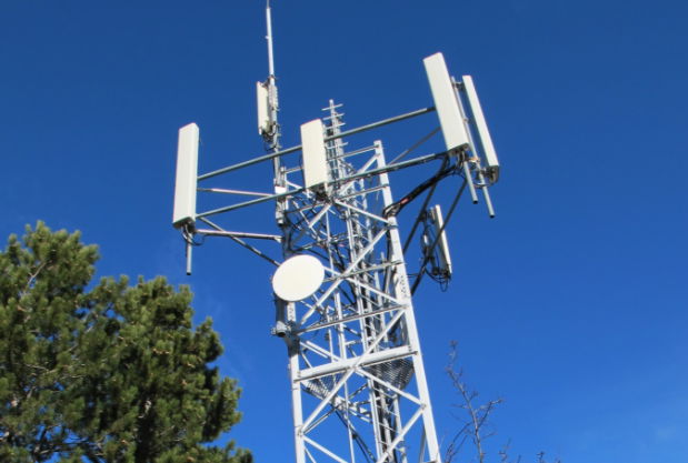 LTE wall mount antenna  2