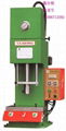 Small single column hydraulic press  1