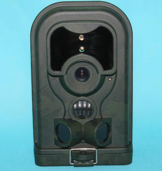 2.0 inch 12MP Infrared Hunting Camera with Motion Detection TF Card slot 2