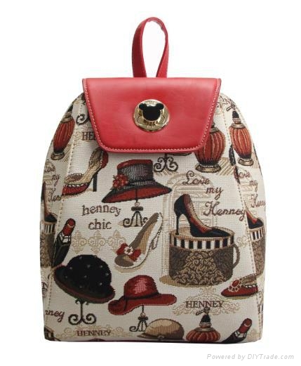Henney top bear backpack