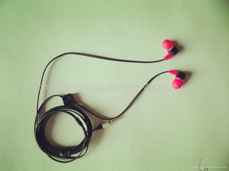 metal in-ear earphone with mic with control and colorful earbuds  2