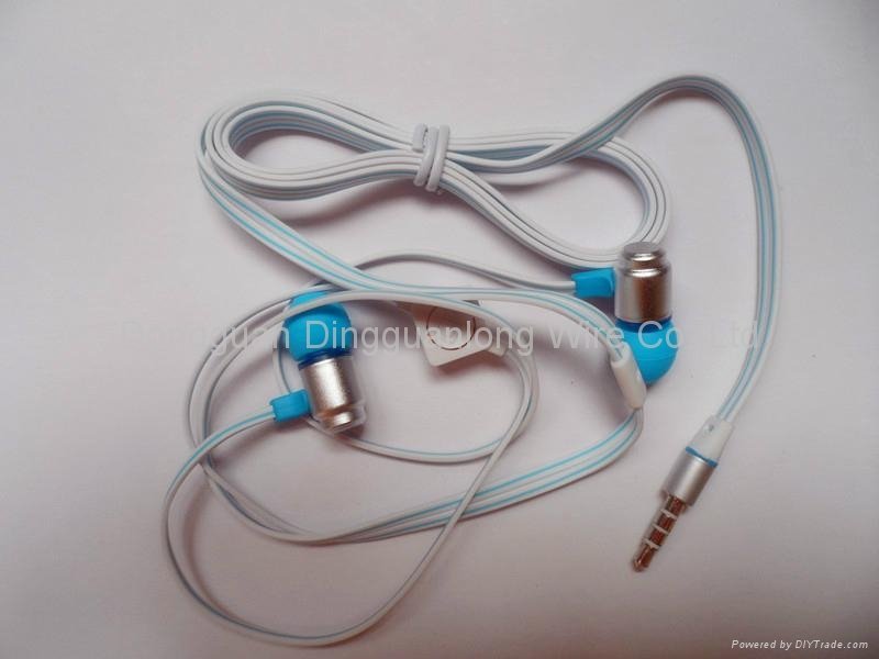 metal in-ear earphone with mic with control and colorful earbuds  3