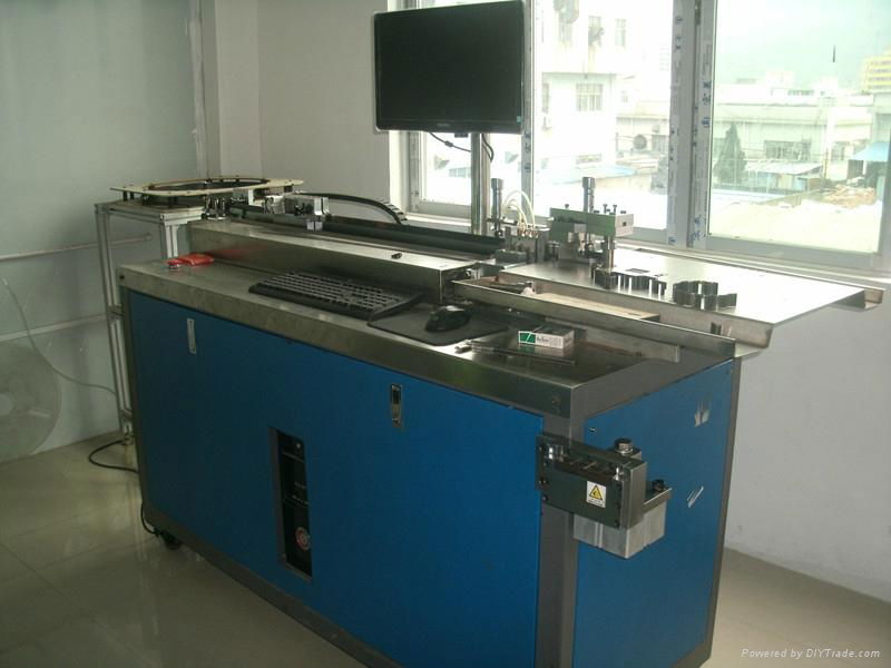 Automatic bending machine