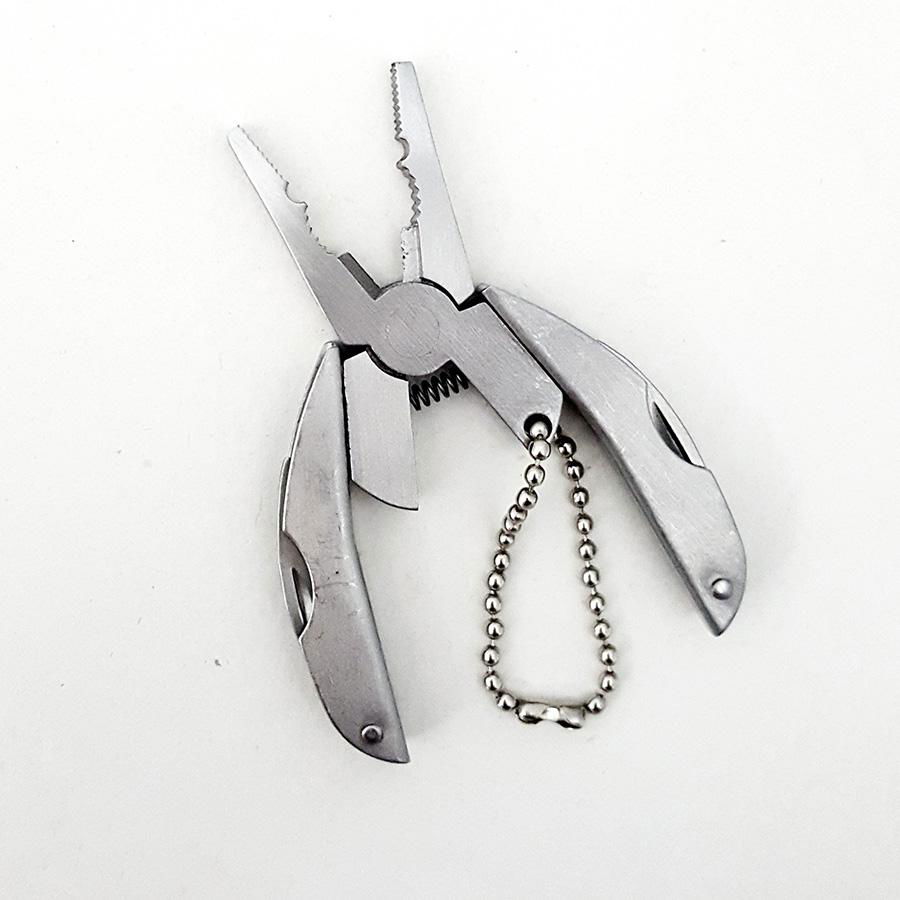 Multipurpose folding small gift plier 4