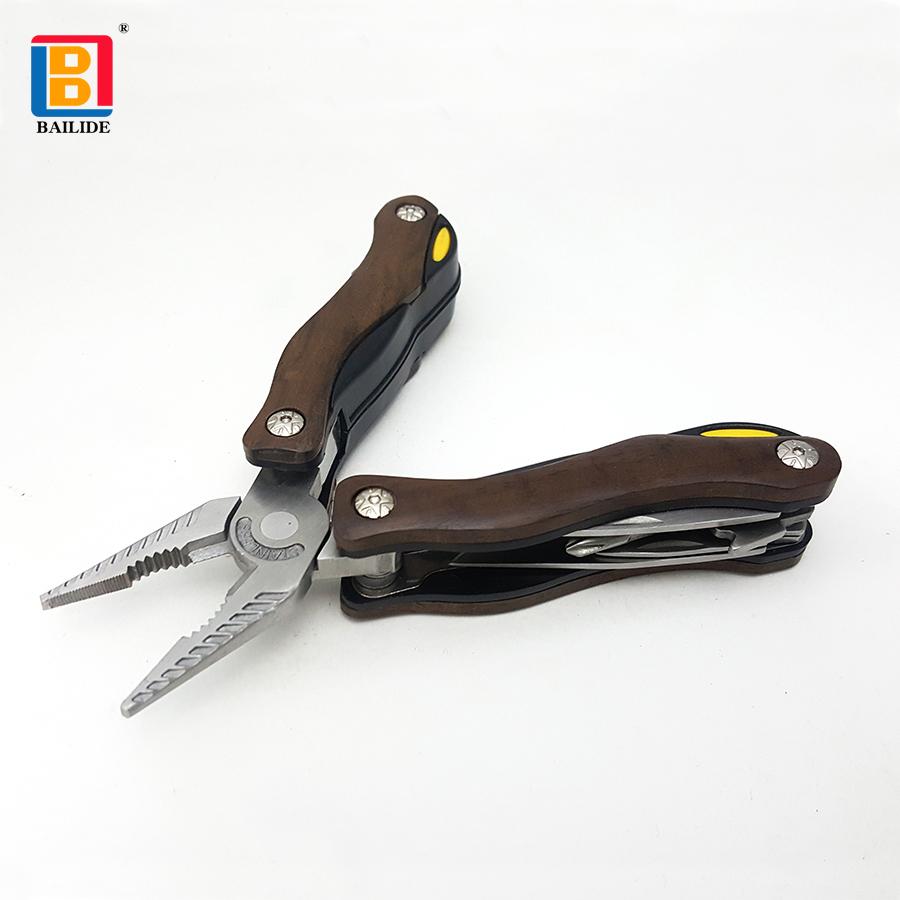 Multifunction portable pliers 5