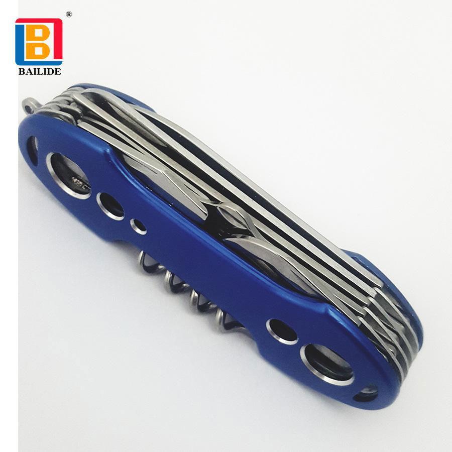 11 in 1 Multifunctional Swiss Pocket Knife  5