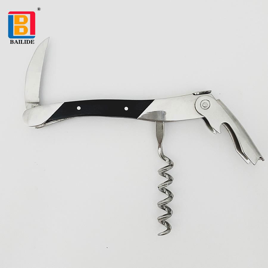 Wooden handle corkscrew 4