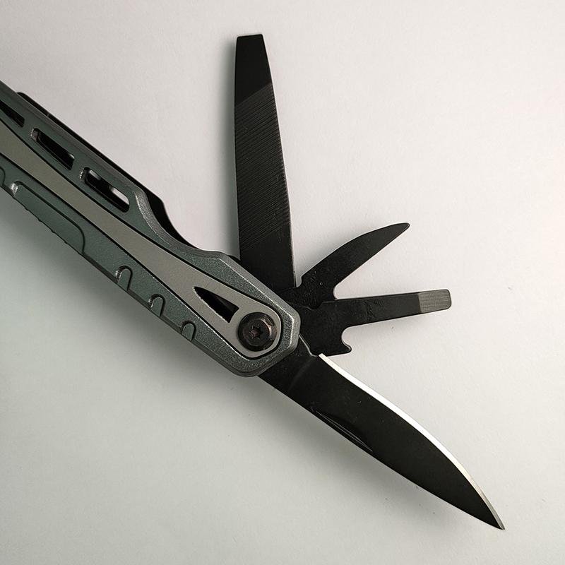 Stainless Steel Foldable Tools Multi Pliers  5