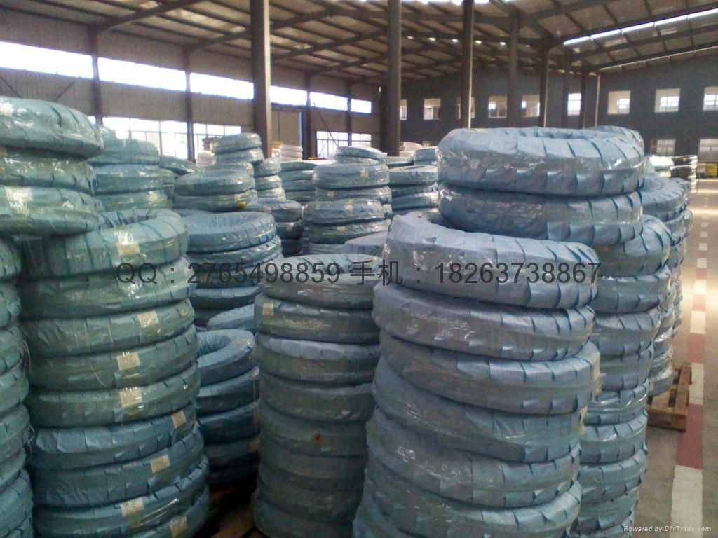 SAE 100R2 high pressure wire braided hydraulic rubber hose 3