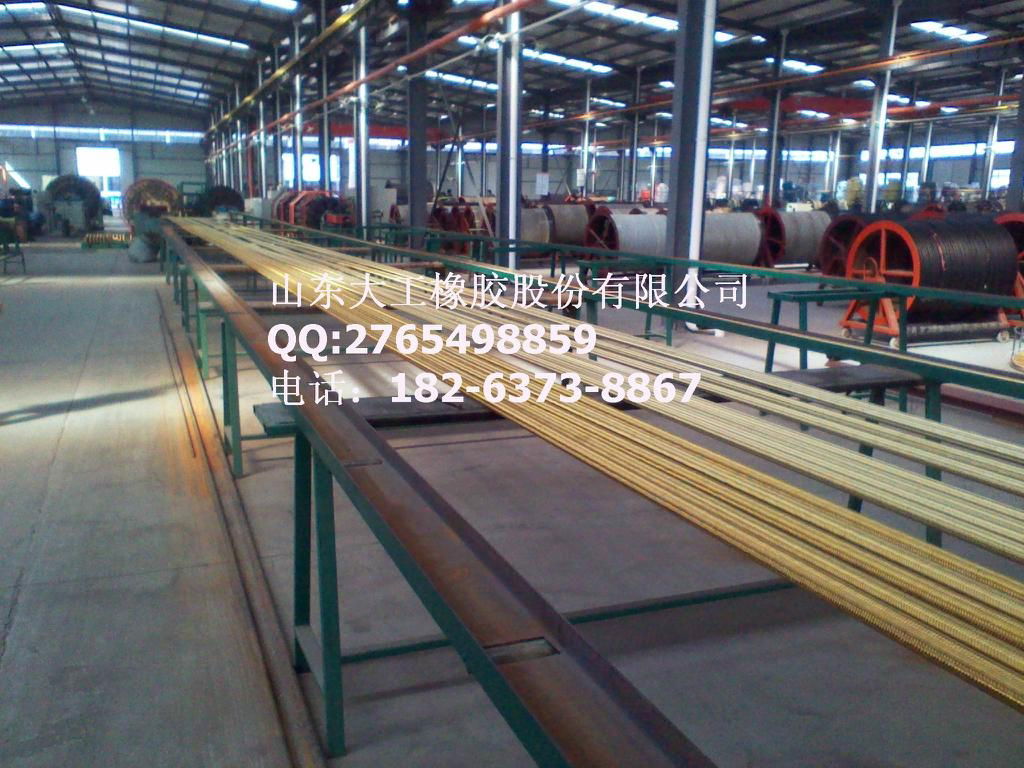 SAE 100R2 high pressure wire braided hydraulic rubber hose 5