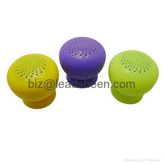 Adsorption type Bluetooth Speaker 3