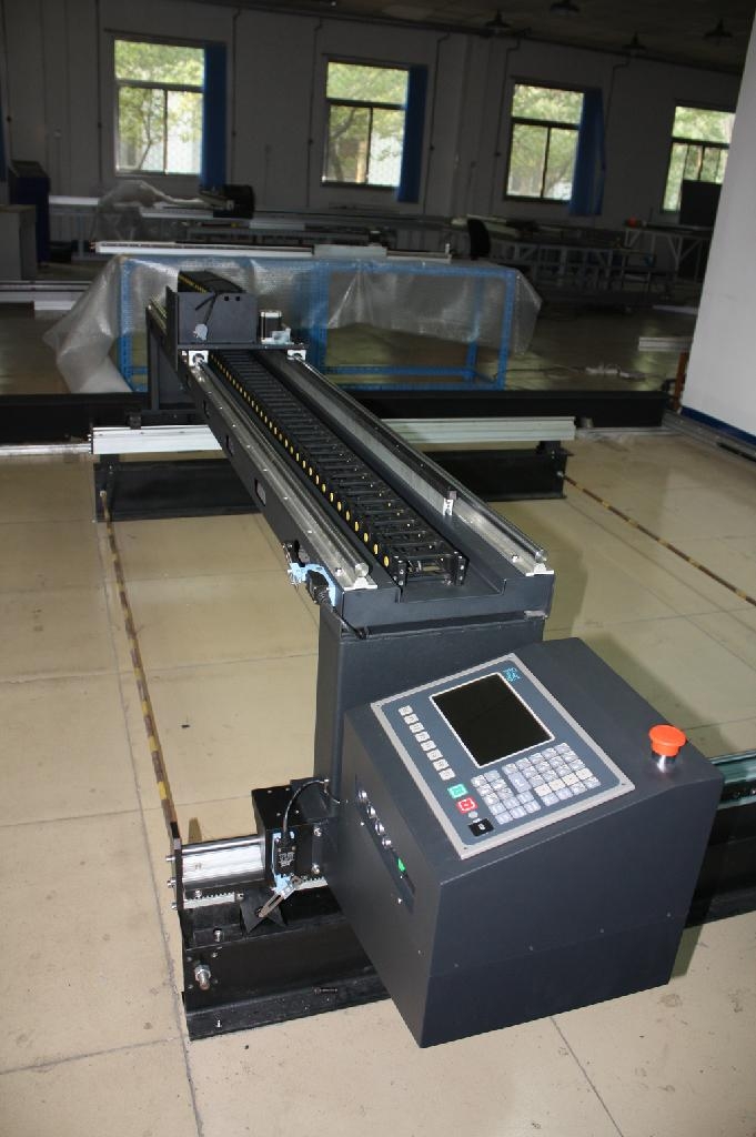 SNR-QL2輕型龍門切割機 3