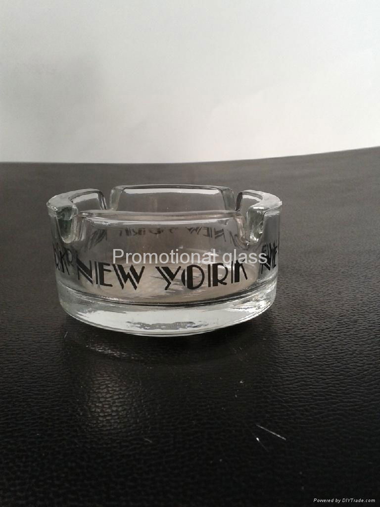 Glass ashtray clear 10*10cm 3