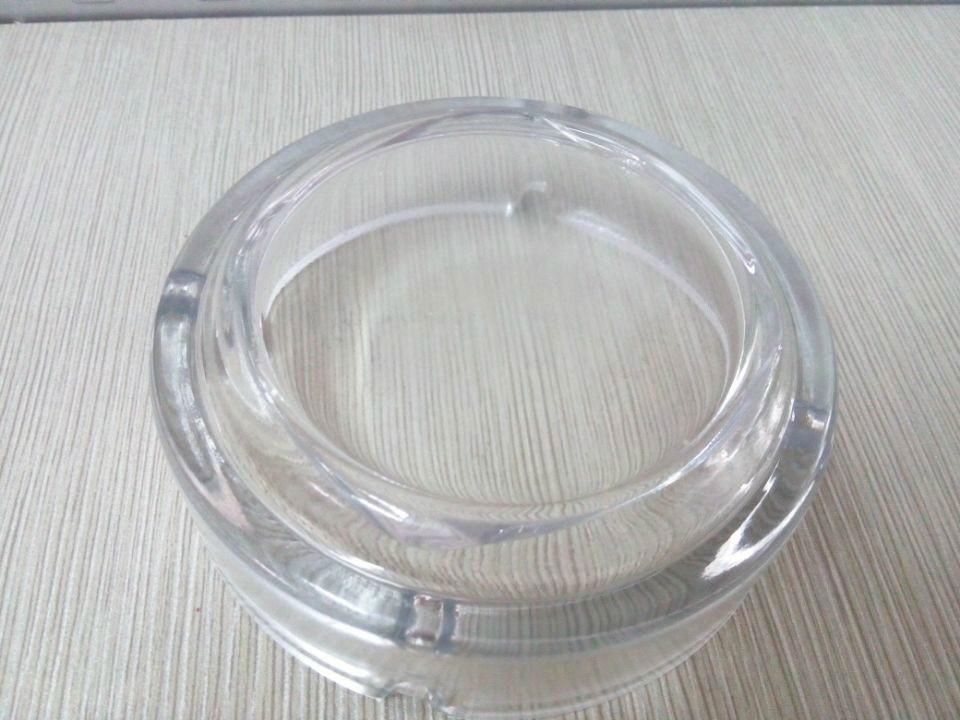 clear glass ashtray  3