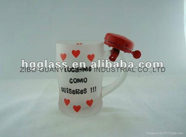 Promotional glass mug with bell 2