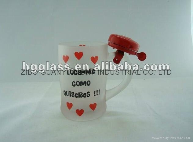 Promotional glass mug with bell