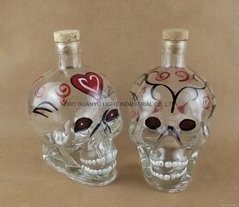 handpaint skull glass bottle with crok,skull glass bottle