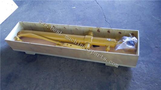 Komatsu D65E-12 hydraulic cylinder 14X-63-01063 14Y-63-01014 14Y-63-01032