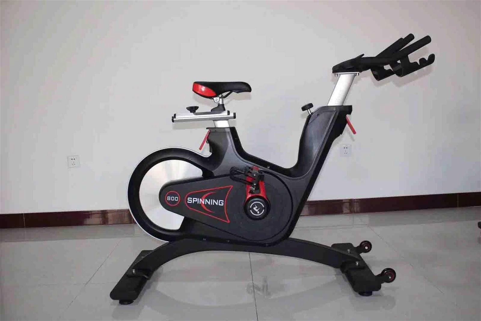 New Fitness commercial exercise magnetic spinning bike 2