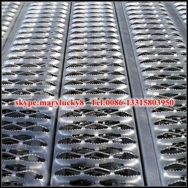 lowes non slip perforated metal stair treads 2