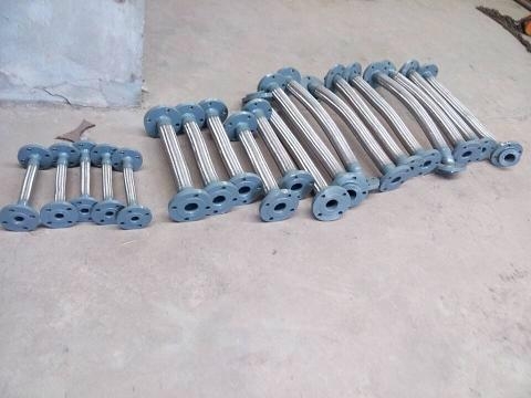 不锈钢编织网套四氟软管 5