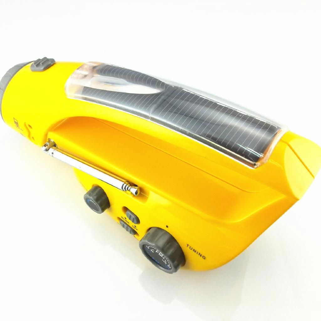 SOLAR LED LIGHT WITH RADIO