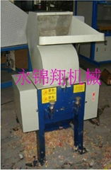 Sponge leather cloth crusher