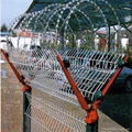 BTO-22 5kg carton packing hot dip galvanized concertina razor wire for fence 5