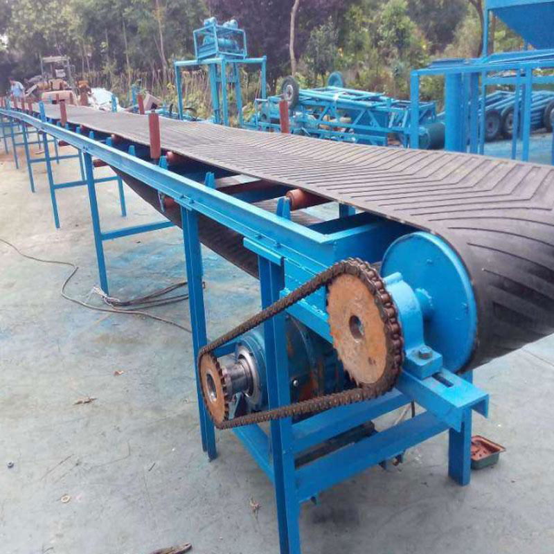 Large Capacity Steel Frame Belt Conveyor For Mining Metallurgy Chemical Material 3