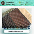 Anti-slip rubber flooring mat with disc 1