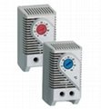 Small compact Thermostat KTO011/KTS011 1