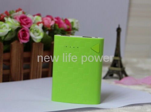 Dual output universal power bank 7800mAh 2