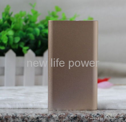 Universal power bank 10000mAh 4