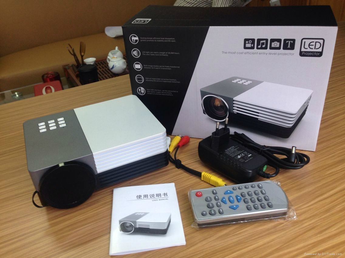 High resolution 1920*1080 LCD cheap projector 3