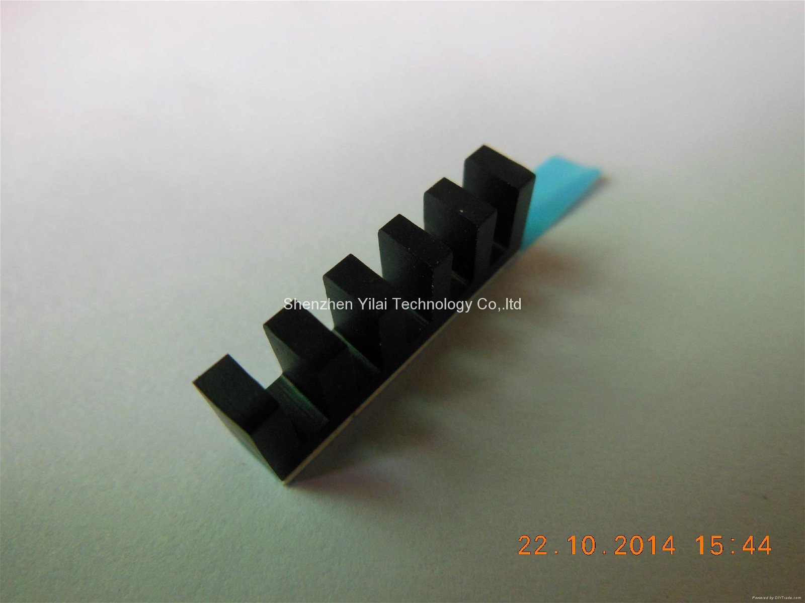 Small heatsink 20*4*7mm black anodized aluminum heatsink with 8810 thermal pad