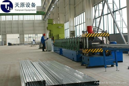 船用建築用鋼跳板成型機 3