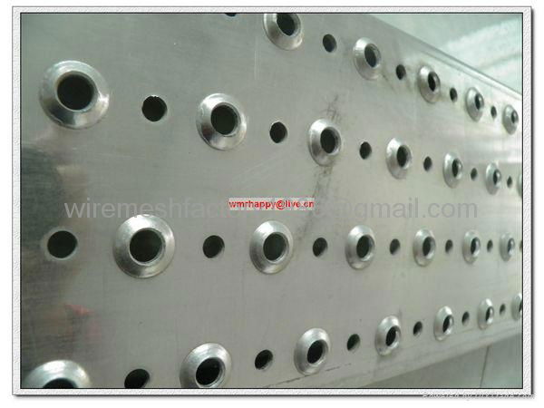 perforated metal plank grating 3