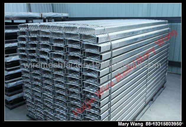 perforated metal plank grating 4