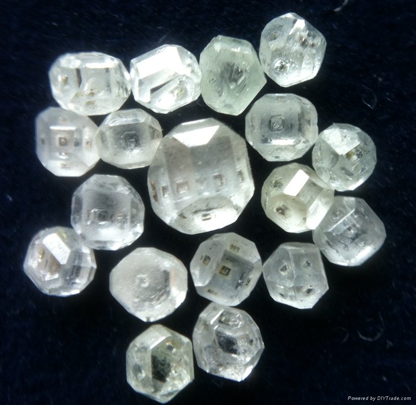 rough white HPHT synthetic diamond 