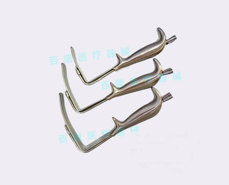 Breast Retractor with Fiber Optic Light and Suction Tube 2