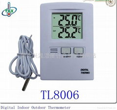 Big Digit Wired Indoor/Outdoor Thermometer