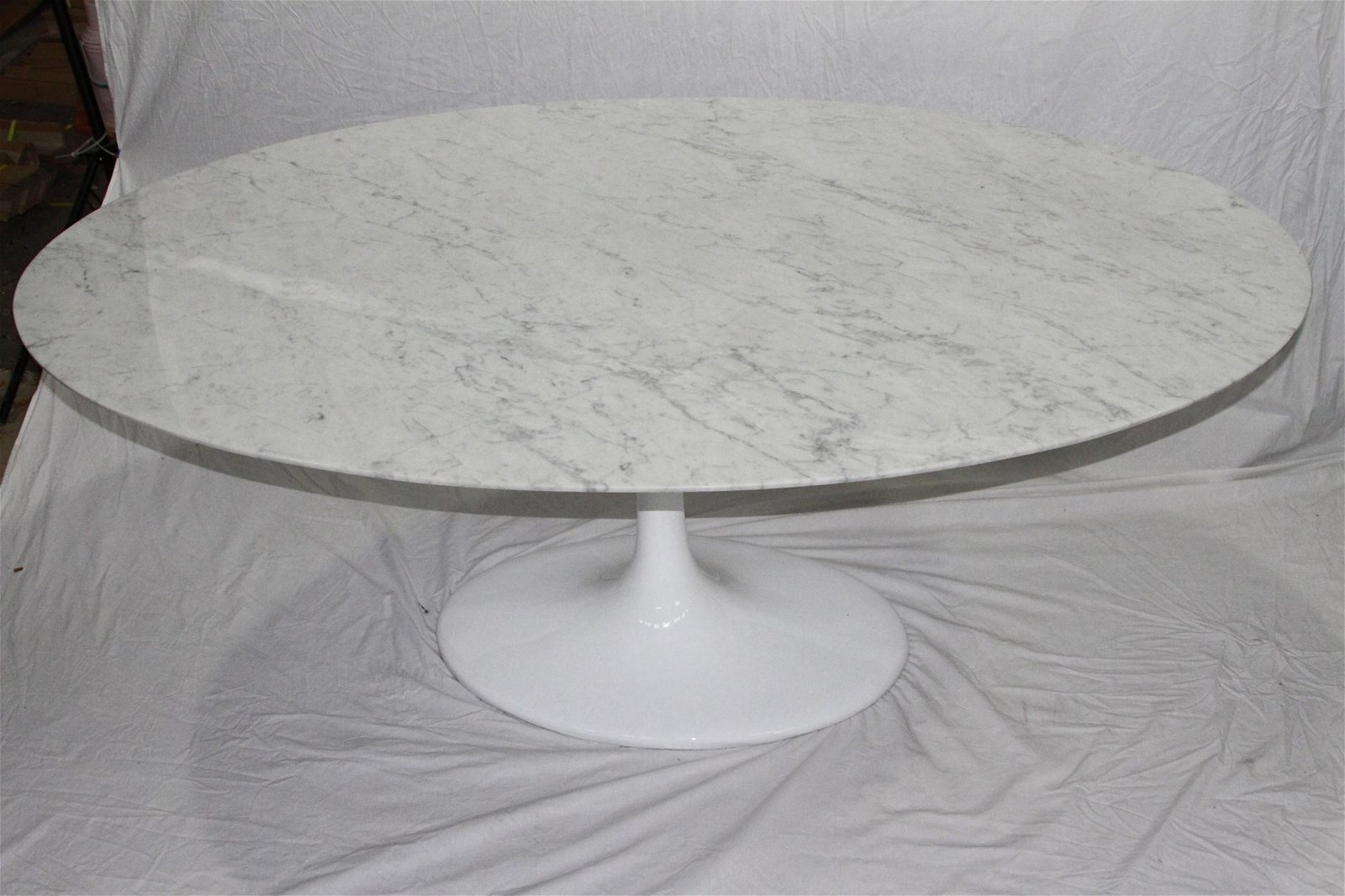Modern design Eero Saarinen round marble Tulip dining table white marble table 4