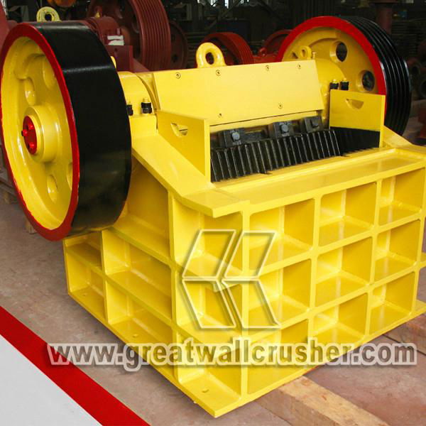 High Quality Jaw Crusher for 200~580t/h crushing plant 5
