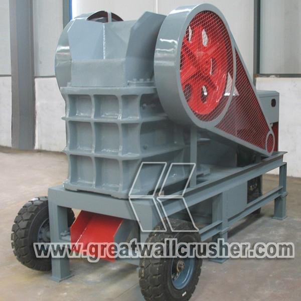Small portable diesel crusher for 18t/h crushing plant 4
