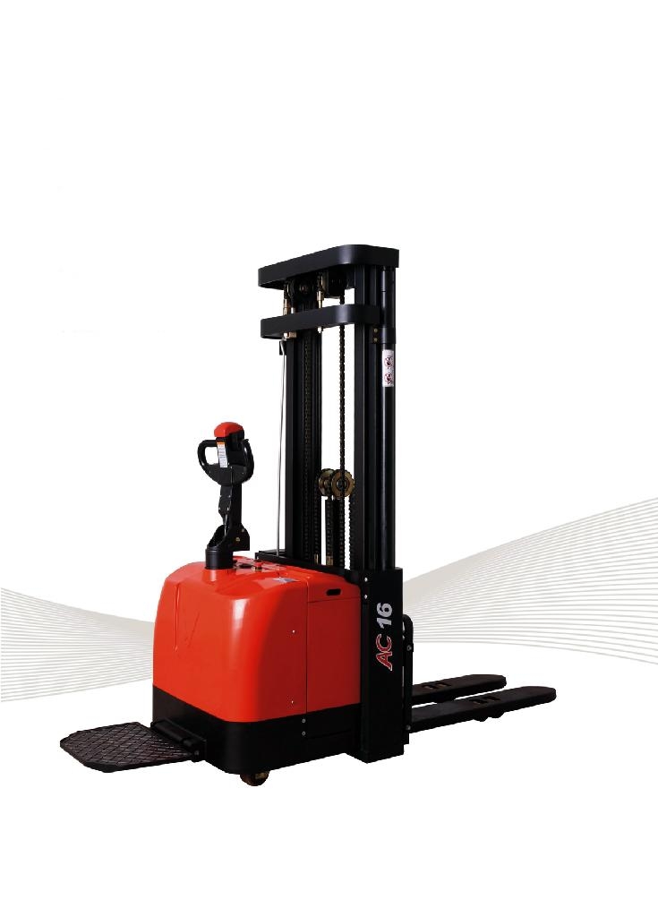 Triplex Masts Electric Stacker CDD16950 WWP (China Manufacturer